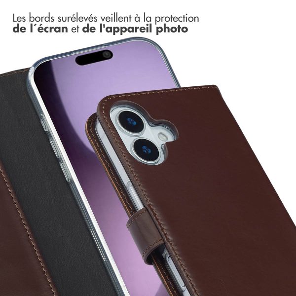 Selencia Étui portefeuille en cuir véritable Apple iPhone 17 - Marron