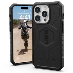 UAG Coque Pathfinder MagSafe iPhone 15 Pro - Noir