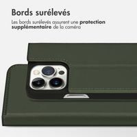 Accezz Étui de téléphone Slim Folio en cuir de qualité supérieure iPhone 13 Pro - Vert