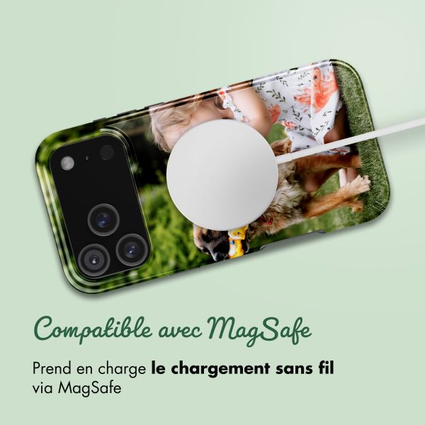 Concevez votre propre coque Tough avec MagSafe Apple iPhone 17 Pro Max - Blanc