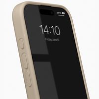 iDeal of Sweden Coque Silicone iPhone 16 - Beige