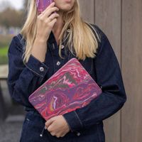 Selencia Coque tablette Vivid Apple iPad Air 11 pouces (2026) M4 / (2025) M3 / (2024) M2 / Air 5 (2022) / Air 4 (2020) - Marble Plum