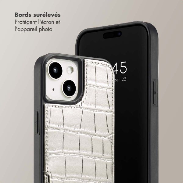 Selencia Coque Croco avec cordon et porte-cartes Nova iPhone 15 - Silver