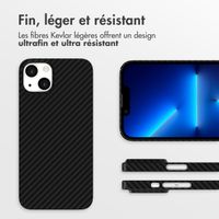 Accezz Coque Kevlar MagSafe Apple iPhone 13 - Noir