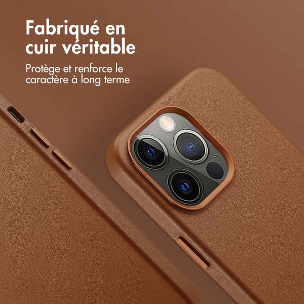 Accezz Coque arrière en cuir avec MagSafe Apple iPhone 13 Pro - Sienna Brown