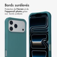 imoshion Coque arrière Color avec cordon amovible et MagSafe Apple iPhone 17 Pro - Vert foncé
