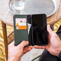 Accezz Étui de téléphone portefeuille en cuir de qualité supérieure 2 en 1 Apple iPhone 13 Mini - Vert