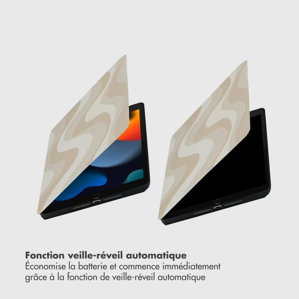 Selencia Coque tablette Vivid Apple iPad 9 (2021) 10.2 pouces / iPad 8 (2020) 10.2 pouces / iPad 7 (2019) 10.2 pouces - Desert Waves Beige