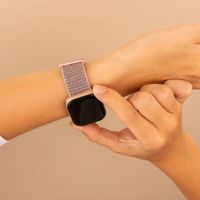 imoshion Bracelet en nylon Apple Watch Series 1 t/m 9 / SE (38/40/41 mm) | Series 10 / 11 (42 mm) - Sand Pink
