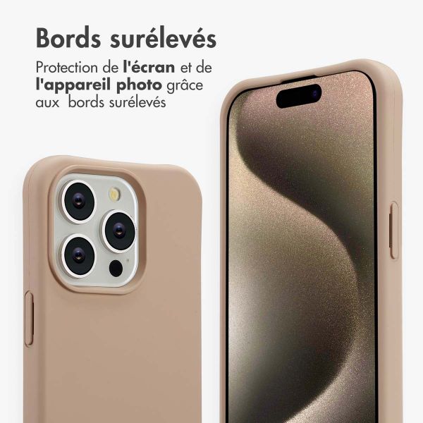 imoshion Coque arrière Color avec cordon amovible et MagSafe Apple iPhone 15 Pro - Nude
