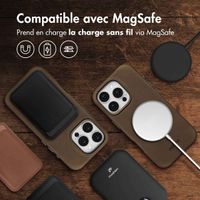 Accezz Coque MagSafe en cuir vintage Apple iPhone 16 Pro - Rustic Brown