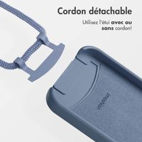 imoshion Coque arrière Color avec cordon amovible et MagSafe Apple iPhone 15 Pro Max - Ash Blue