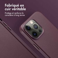 Accezz Coque arrière en cuir avec MagSafe Apple iPhone 15 Pro Max - Heath Purple