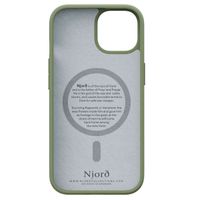 Njorð Collections Coque daim Comfort+ MagSafe iPhone 15 - Olive