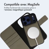 imoshion Étui portefeuille luxe 2-en-1 amovible Apple iPhone 17 Pro - Vert