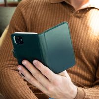 Selencia Étui portefeuille en cuir véritable Apple iPhone 12 (Pro) - Vert