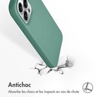 Accezz Coque Liquid Silicone Apple iPhone 13 Pro - Vert foncé