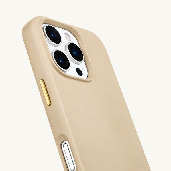 Selencia Coque arrière Rivièra avec MagSafe avec crochets amovibles Apple iPhone 16 Pro - Milky Latte