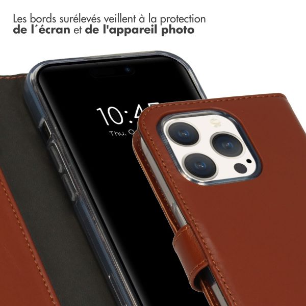 Selencia Étui portefeuille en cuir véritable Apple iPhone 15 Pro - Marron clair