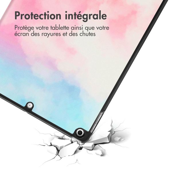 imoshion Coque tablette Design Trifold iPad 9 (2021) 10.2 pouces / iPad 8 (2020) 10.2 pouces / iPad 7 (2019) 10.2 pouces - Sky