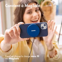 Accezz Coque Liquid Silicone avec MagSafe Apple iPhone 13 Pro - Bleu foncé