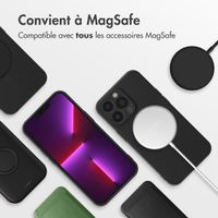 imoshion Coque Couleur avec MagSafe Apple iPhone 13 Pro - Noir