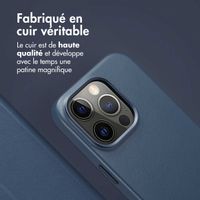Accezz Étui de télephone portefeuille en cuir 2-en-1 avec MagSafe Apple iPhone 14 Pro - Nightfall Blue