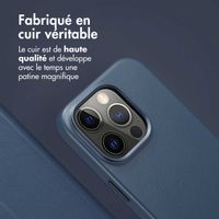 Accezz Étui de téléphone portefeuille en cuir 2-en-1 avec MagSafe iPhone 14 Pro - Nightfall Blue