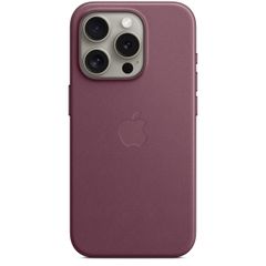 Apple ﻿Coque FineWoven MagSafe Apple iPhone 15 Pro - Mulberry