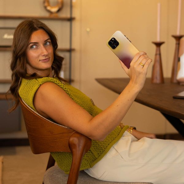 Selencia Coque arrière Vivid avec MagSafe Apple iPhone Air - Gradient Olive Dust