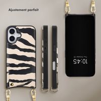 Selencia Coque de télephone Nova avec cordon et porte-cartes Apple iPhone 17 - Zazzy Zebra
