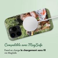 Concevez votre propre coque Tough avec MagSafe Apple iPhone 15 Pro - Blanc