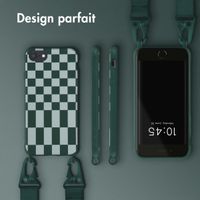 Selencia Coque design en silicone avec cordon amovible Apple iPhone SE (2022 / 2020) / 8 / 7 - Irregular Check Green