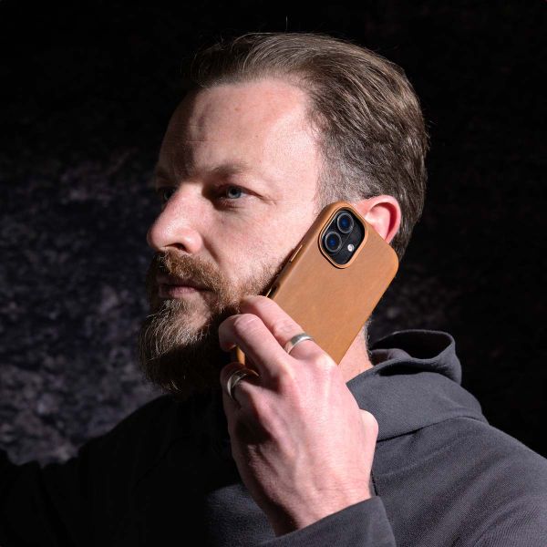 Accezz Coque MagSafe en cuir vintage Samsung Galaxy S25 / S24 - Tabacco Cognac