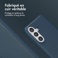 Accezz Coque arrière en cuir avec MagSafe Samsung Galaxy S26 Plus - Nightfall Blue