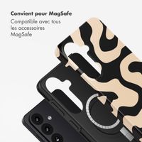 Selencia Coque arrière Vivid avec MagSafe Samsung Galaxy S26 Plus - Art Wave Black
