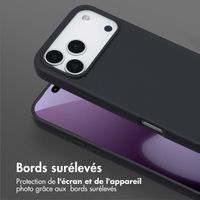 Selencia Coque silicone avec cordon amovible Apple iPhone 17 Pro Max - Noir