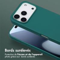 Selencia Coque silicone avec cordon amovible Apple iPhone 17 Pro - Vert foncé