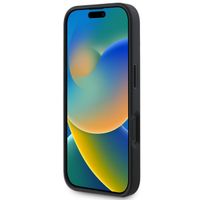 Guess Coque 4G Metal Logo Backcover Apple iPhone 16 - Noir