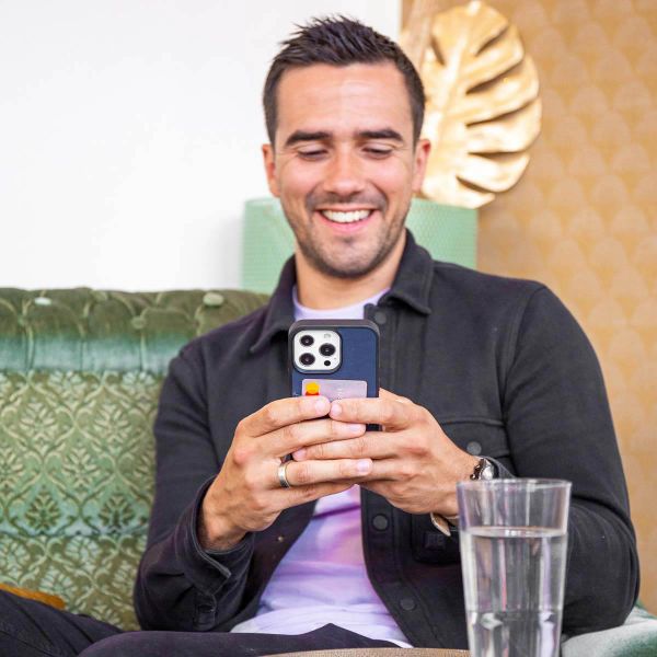 Accezz Coque en cuir de qualité supérieure avec fentes pour cartes Apple iPhone 14 Pro Max - Bleu foncé