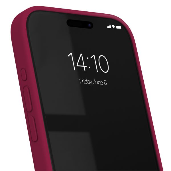 iDeal of Sweden Coque Silicone Apple iPhone 15 Pro - Cranberry