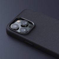 Njorð Collections Coque en cuir véritable iPhone 14 Pro Max - Black