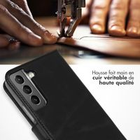 Selencia Étui portefeuille en cuir véritable Samsung Galaxy S22 - Noir