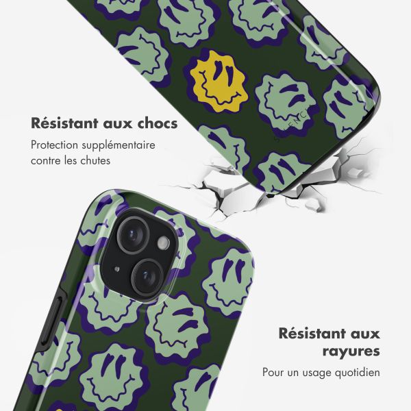 Selencia Coque arrière Vivid avec MagSafe Apple iPhone 15 - Wavy Smiley Green