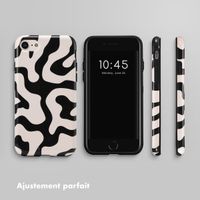 Selencia Coque arrière Vivid Apple iPhone SE (2022 / 2020) / 8 / 7 / 6(s) - Art Wave Black
