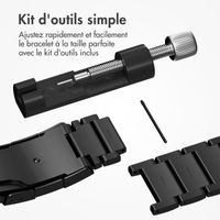 Accezz Bracelet en acier Titane mat Apple Watch Series 1 t/m 9 / SE (38/40/41 mm) | Series 10 / 11 (42 mm) - Noir