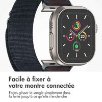 imoshion Bracelet en nylon Alpine Apple Watch Series 1 t/m 9 / SE (38/40/41 mm) | Series 10 / 11 (42 mm) - Indigo