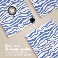 imoshion Coque Design rotatif à 360° Apple iPad Pro 12.9 (2018/2020/2021/2022) - White Blue Stripes