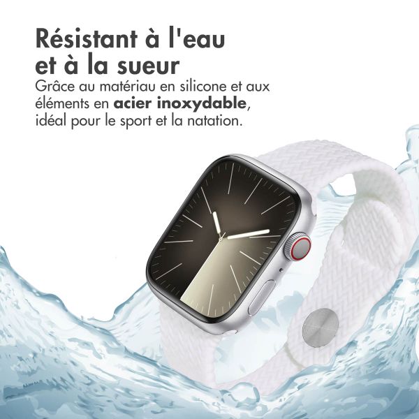 imoshion Bracelet en silicone tressé Apple Watch Series 1 à 9 / SE (38/40/41 mm) | Series 10 (42 mm) - Blanc