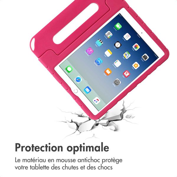 imoshion Coque kidsproof avec poupées amovibles Apple iPad 9 (2021) 10.2 pouces / iPad 8 (2020) 10.2 pouces / iPad 7 (2019) 10.2 pouces - Rose